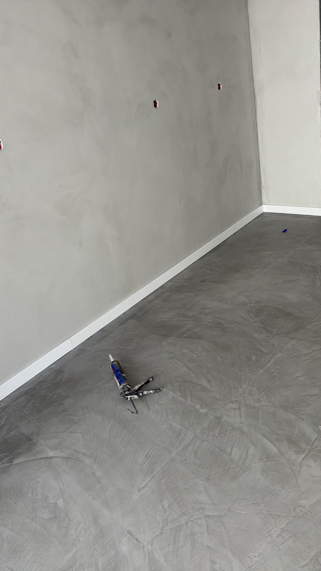 Reboco e barramento — acabamento fino