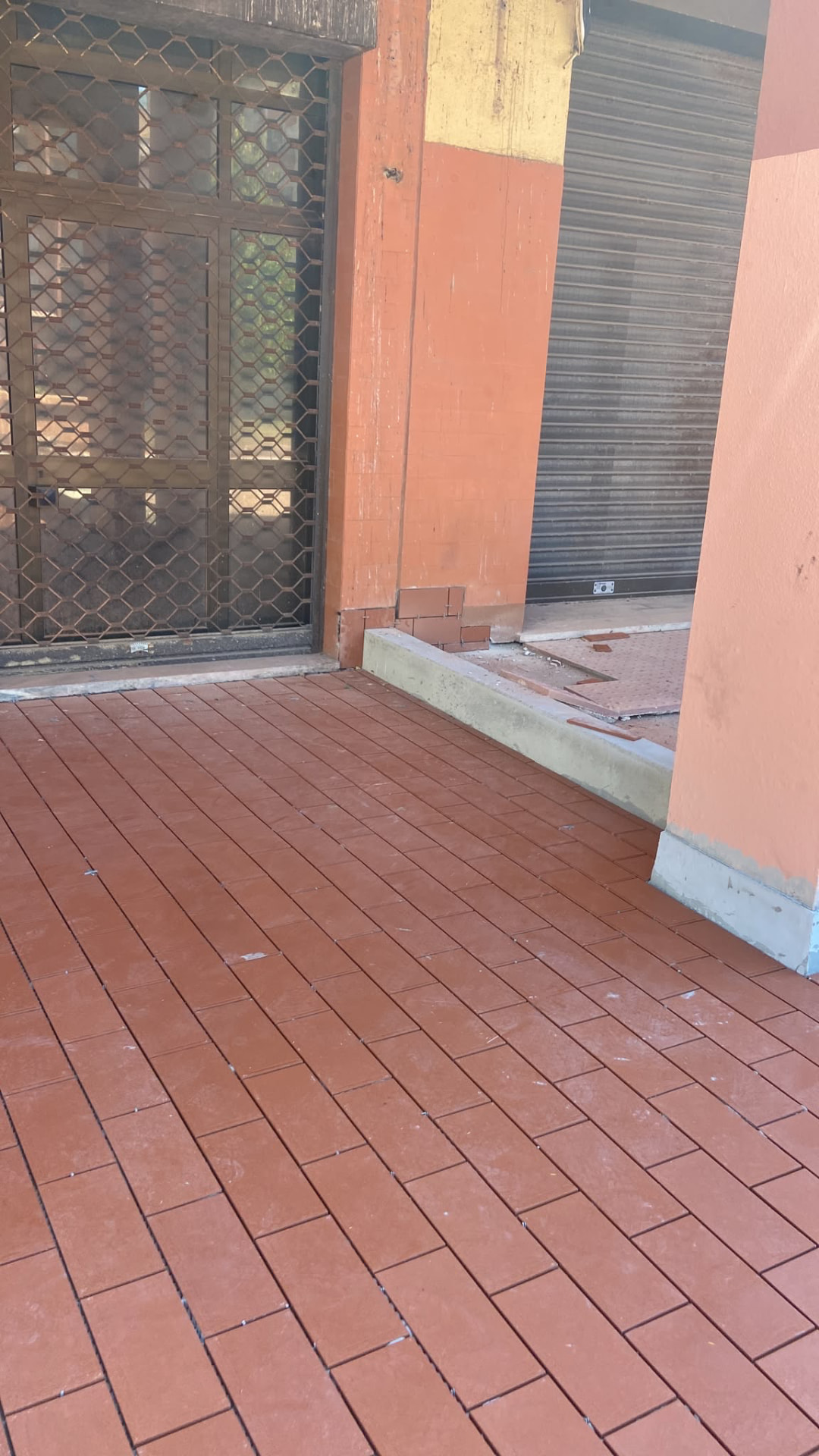 Piso cerâmico exterior